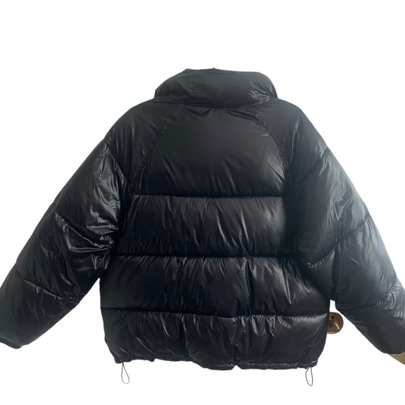 Black A&F Puffer Jacket - Picture 2 of 3